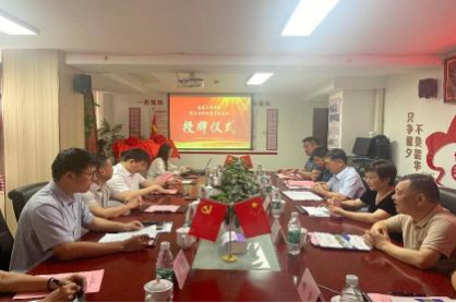 【喜訊】 南昌工程學(xué)院博士工作站授牌儀式圓滿(mǎn)舉行， 我司與高校攜手共筑水利科技創(chuàng)新高地